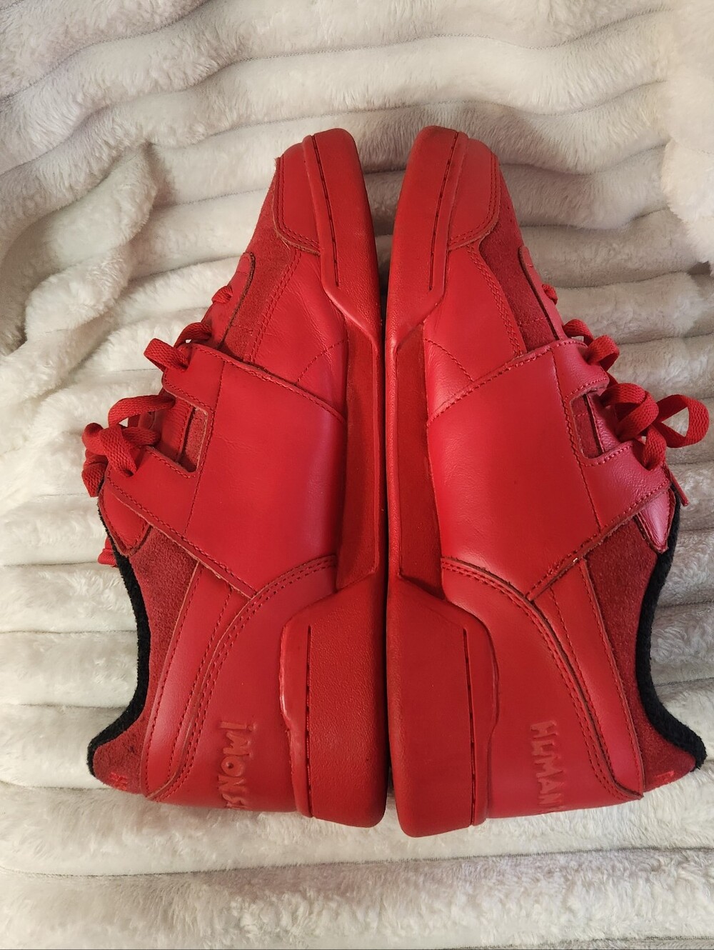 Reebok Workout Plus "Human Rights Now"-Vector Red - Picture 10 of 16